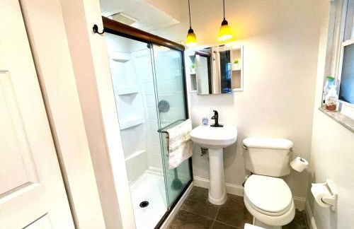 Large Private Ranch - Master Bedroom Suite with King Bed and private Bathroom - Fenced Yard - Pets & Kids Welcome - Pool Table - Foto 18