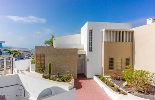 Villa Eleonora, Luxury Villa with Heated Pool Ocean View in Adeje, Tenerife - Foto 74
