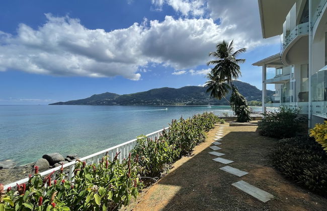 VallonEnd Beach Front Villa - Foto 42