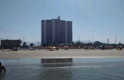 APARTAMENTO TOTALMENTE DE FRENTE AO MAR EM PRAIA GRANDE SP - Foto 7