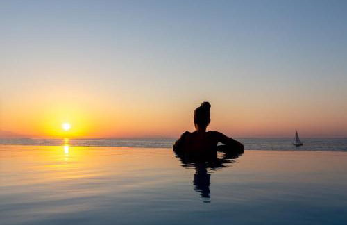 La Casa di Mare, Luxury Beach Front Villa with Private Pool, Whirlpools & Sauna, By ThinkVilla - Foto 17