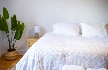 Lux 3 bedroom townhouse 1 block from the beach - Photo 37