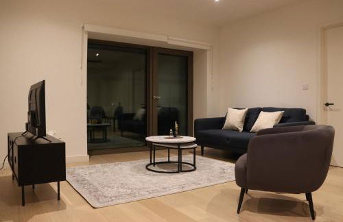Luxury 2 Bed 2 Bath City Apartment - Foto 1