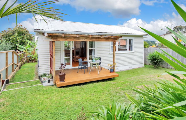 Sunny Grey Lynn Holiday Home - Foto 27