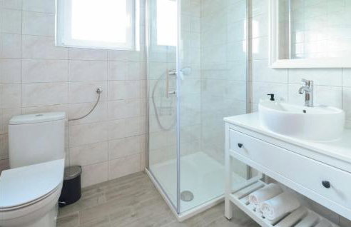 Amazing Apartment In Kasic With Wifi - Photo 17