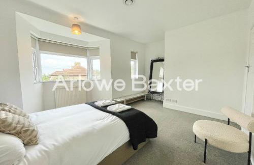 Stylish 3-Bedroom Garden Home, AC, Contractors and Families - Foto 32