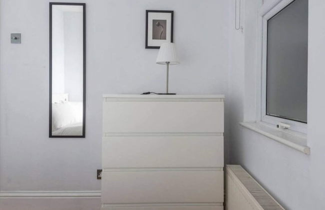 Ground Floor Apartment - Private Garden - Foto 4