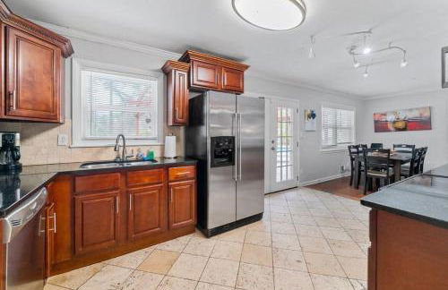 Atlanta Private Pool 5BR, Sleeps 14 - Foto 27