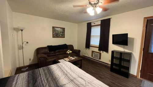 Tomah Apartment - 201 E Veterans Unit J - Foto 3