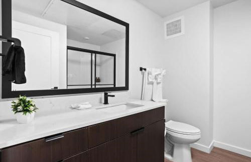 Super LUX Suite Rooftop with Pool, Free Parking, Gym - Foto 11