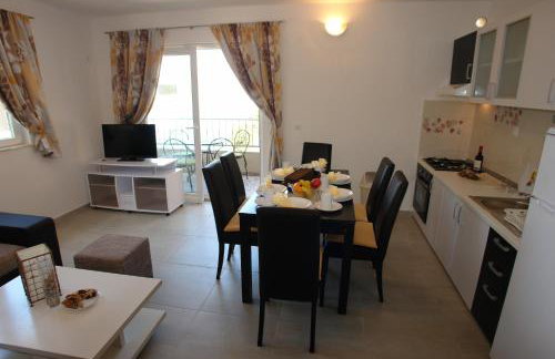 Robinson Bella - Foto 58