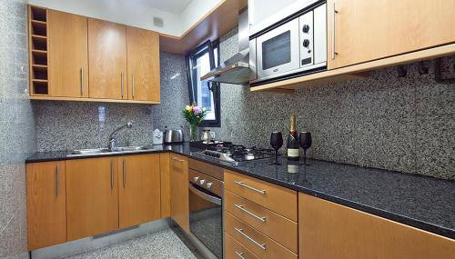 Apartment Barcelona Rentals - Sarria Apartments Near Center - Photo 5