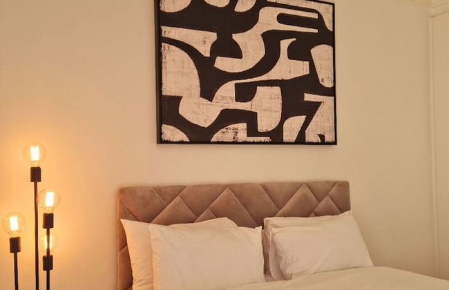 The Island Club by Smart City Stays - Photo 17