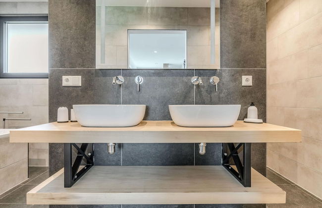 Holiday Home in Netherlands Pond View - Photo 9