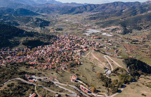 Ermis Suites by GM Luxury Suites Kalavryta - Photo 16