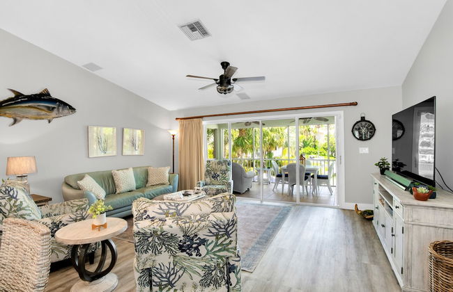 Waterfront Luxury Home With Pool And Boat Dock 3 Bedroom Home by RedAwning - Foto 10