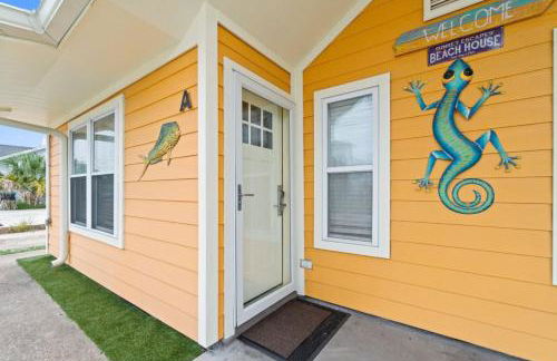 Spacious Dog-Friendly Unit with Game Room & Private Yard, Walk to East PCB Beach - Foto 2