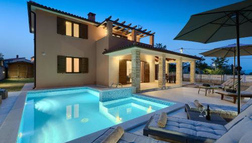 Villa Gloria, villa with heated pool - Foto 2