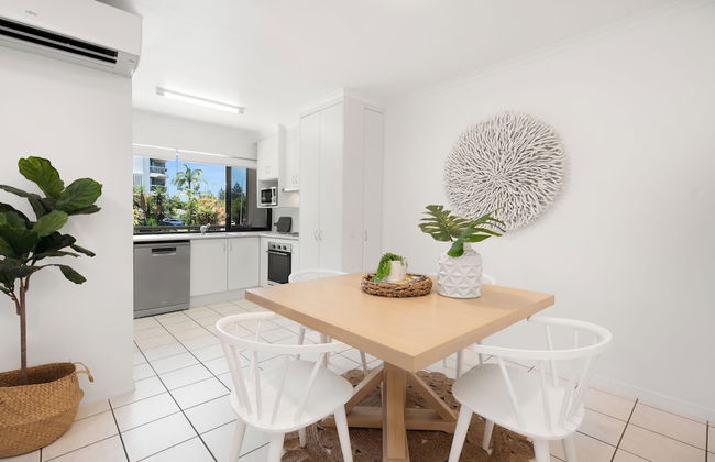 Joanne Apartments - Photo 67