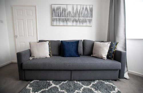 Ludlow Drive a 3 bed Contractor family Town house in melton Mowbray with Parking - Photo 11