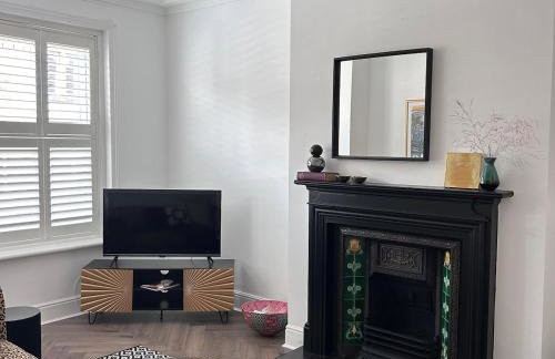 Stylish House near Conference Centre with Free Parking - Foto 3