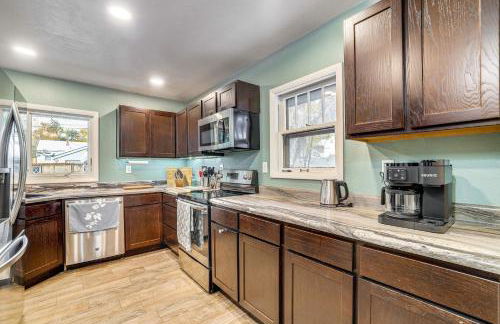 1 Mi to Dtwn Casper Homey Getaway with Yard! - Foto 2