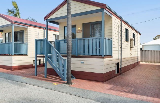 Central Caravan Park - Photo 19