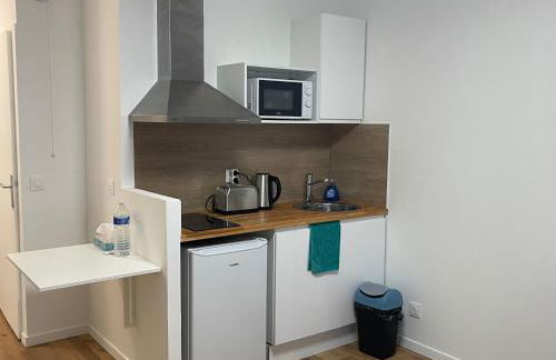 Appartement au Pied du Metro Mairie de Clichy L13 - Foto 5