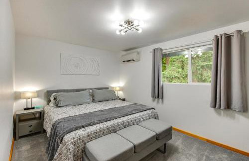 Redmond Retreat w/ Fenced Yard & EV Charger - Foto 15