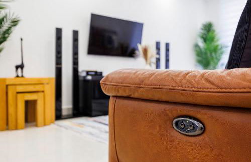 5 Bedroom House , Free Parking , Pool Table , Arcade Machine , Garden , Sleeps 9 , Offers , Ideal For Contractors , Families , Long Term Stays - Foto 48