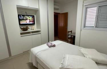 FRODO-APTO 2 dorm, wifi, ar cond suite, vaga garagem - Foto 15