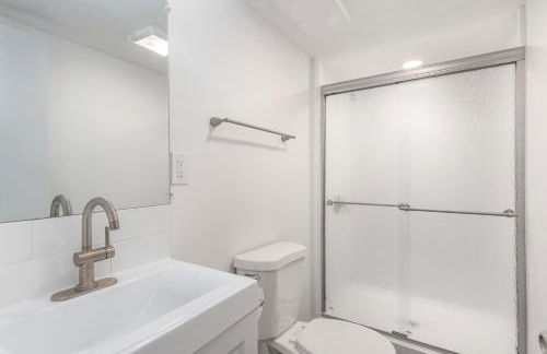 Renovated Barn in the Woods with Hot Tub - Foto 24