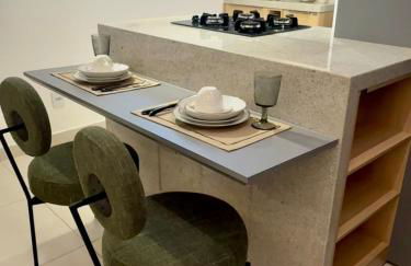 Flat moderno e confortável - excelente localização - Foto 16