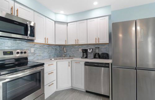 Sea Breeze - Pet Friendly, Located in Siesta Key Village, Steps to Siesta Key Beach! - Foto 13