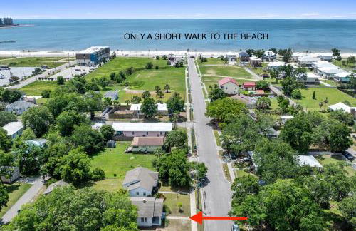 Gulfport Game Room House Walk to Beach Family Fun - Foto 2