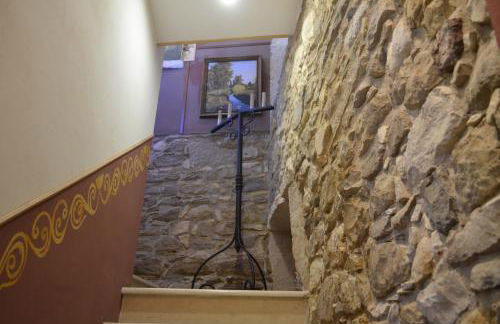 Yasmine 212 - Foto 17