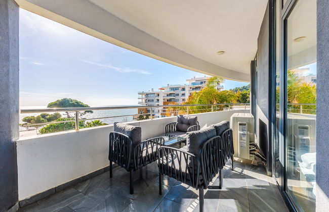 White Hill Suite by PS - Photo 1