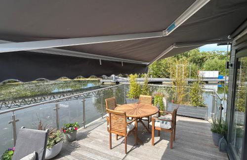 The Floating Home at Upton - Foto 19