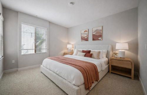 Promo Casa Miel Heart of Westwood Luxury Condo - Photo 3