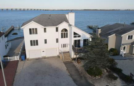 Bay Front Home - Watch the sun rise over LBI. Pier for Boat/Swim/SUP/Kayak/Crab - Foto 28