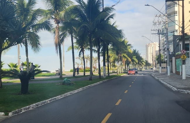 Lindo apto com piscina em Praia Grande - Foto 12