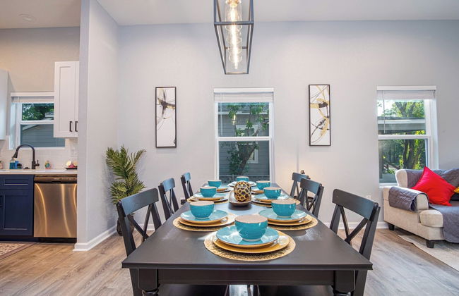 Experience Convenience w/ 4br/3ba Near Alamodome - Foto 11