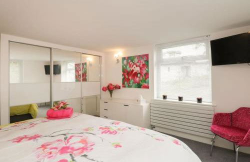 BRANTLEA Detached 4 Bed Home, Hot Tub, Lake View, Parking, Pet Friendly - Foto 26