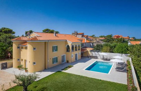 Awesome Home In Salvela With Sauna - Photo 10