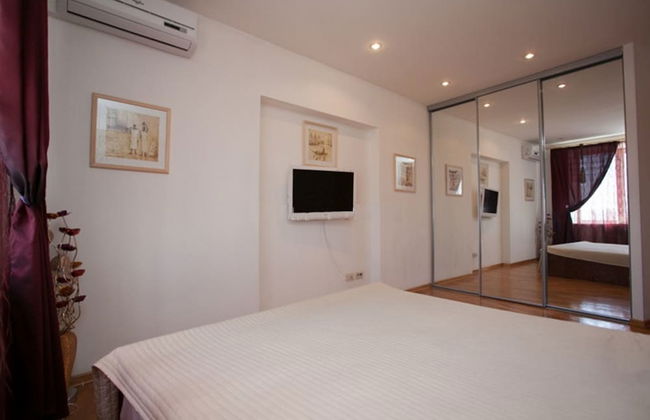 InnHome Apartments - Revolution Square - Photo 7