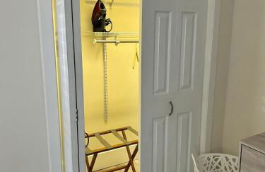 Modern Abode 2BR Near UofR, Highland, Downtown Rochester, NY Sleeps 4 - Foto 11