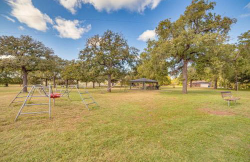 Pet-Friendly Stay Walk to Park and Lake Lewisville! - Foto 3