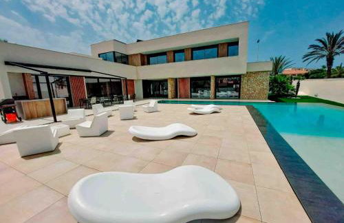 Inmovecos Villa Gawy 2 de Lujo con piscina privada - Foto 10