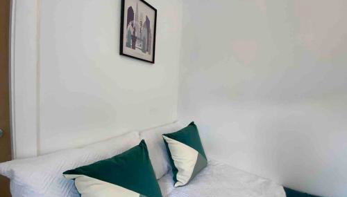 Cozy Self-Contained Suite with Own Entrance - Foto 5