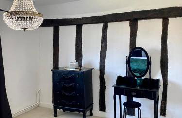 Farmhouse Retreat with Hot Tub, Pool, Horses, Games Room, Free Car Park, Only 45 min from Oxford Circus - Foto 32